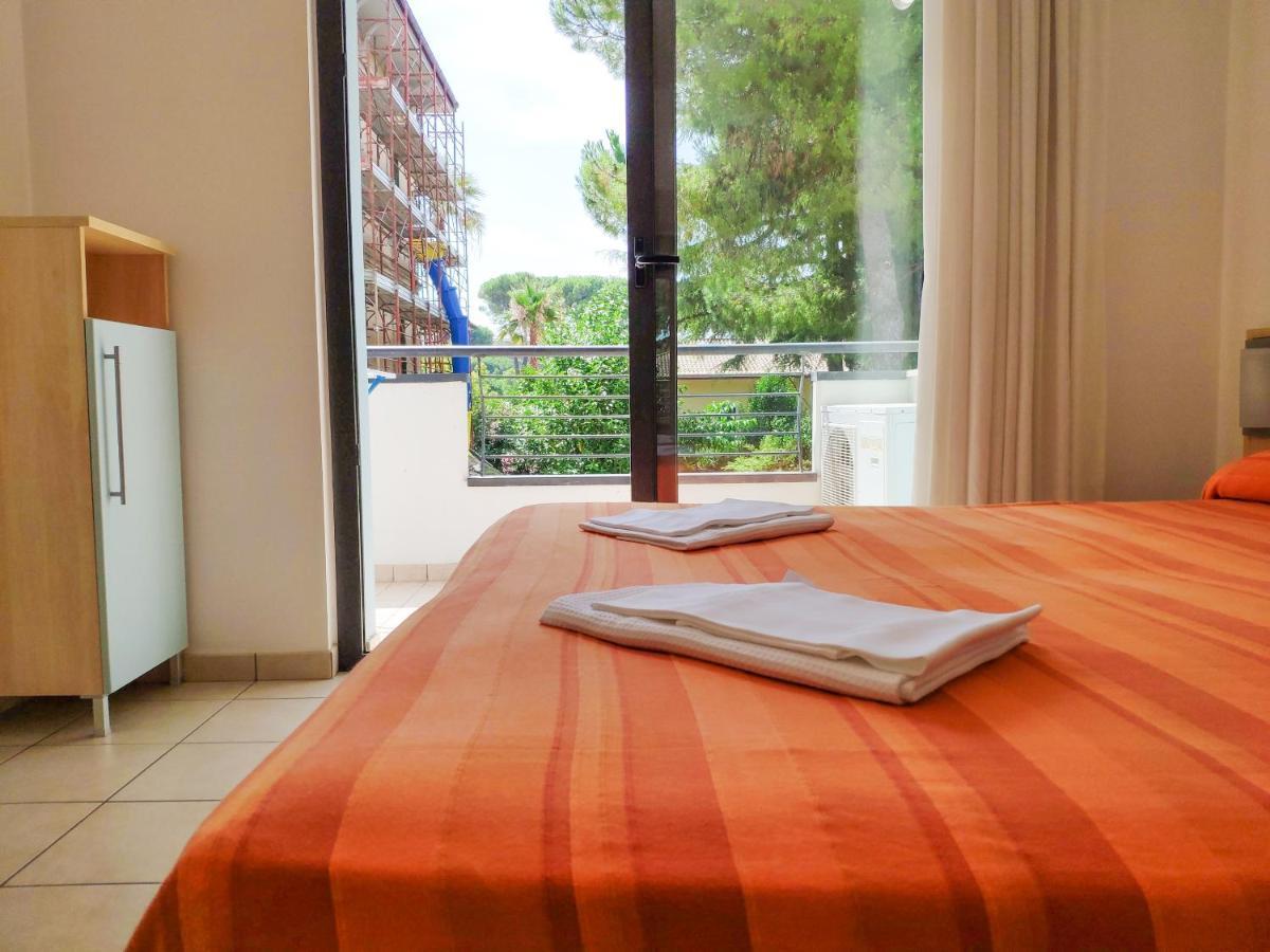 Homiday - Holiday Rendez Vous Pineto Bagian luar foto