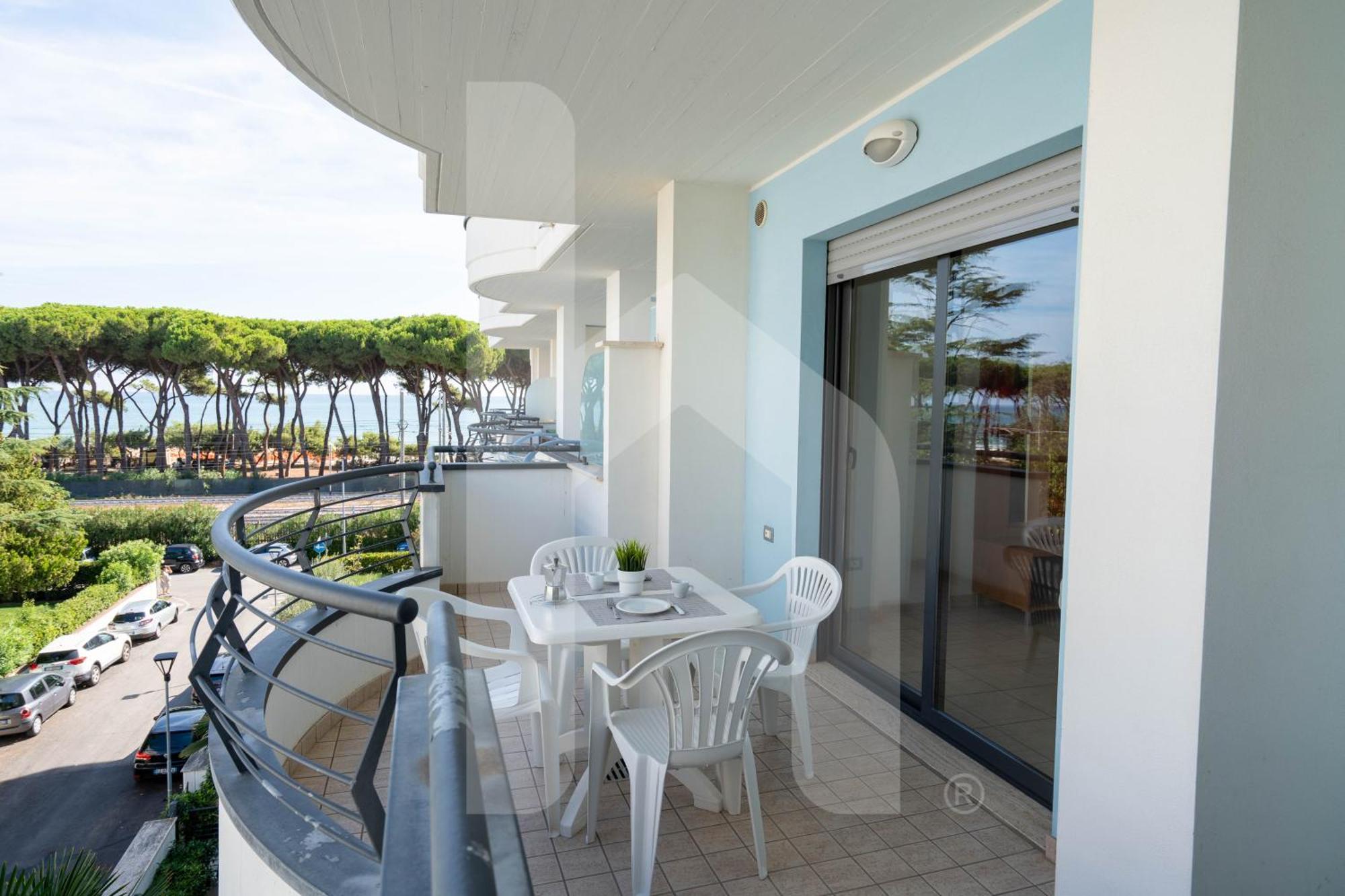 Homiday - Holiday Rendez Vous Pineto Bagian luar foto